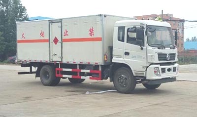 程力威牌CLW5162XQYD5型爆破器材運(yùn)輸車