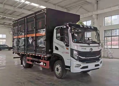 東風華神T3雜項危險物品廂式運輸車